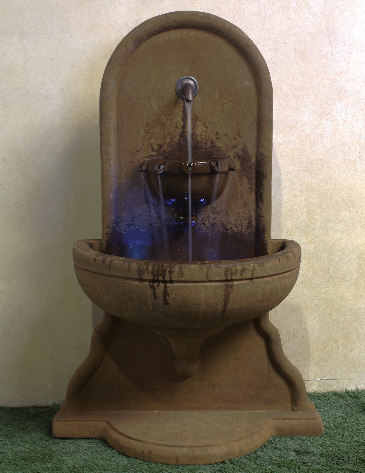 Absolute Wall Cast Stone Outdoor Garden Fountain with Spouts – Model 1718 by Giannini Garden