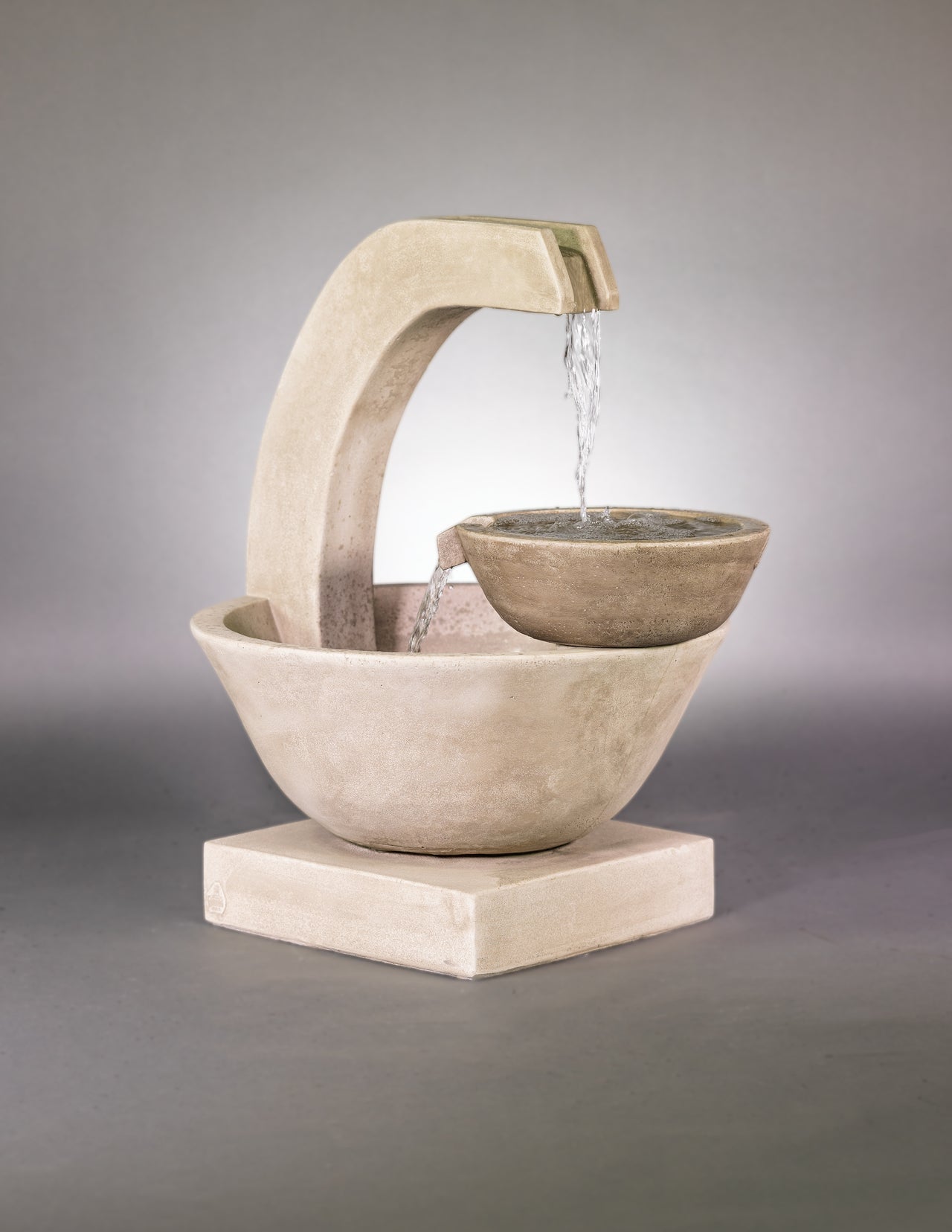 Genesis Concrete Spillway Fountain – Modern Elegance by Giannini Garden Ornaments