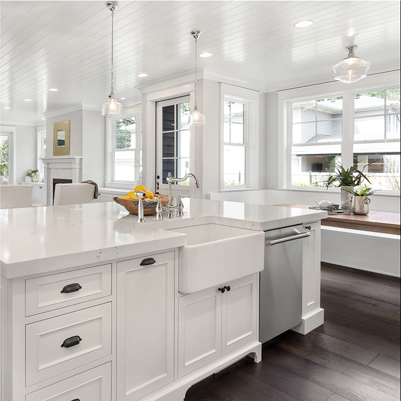 Houzer Platus White Fireclay Apron Front Farmhouse Single Bowl Kitchen Sink with Basket Strainer and Basin Grid Included