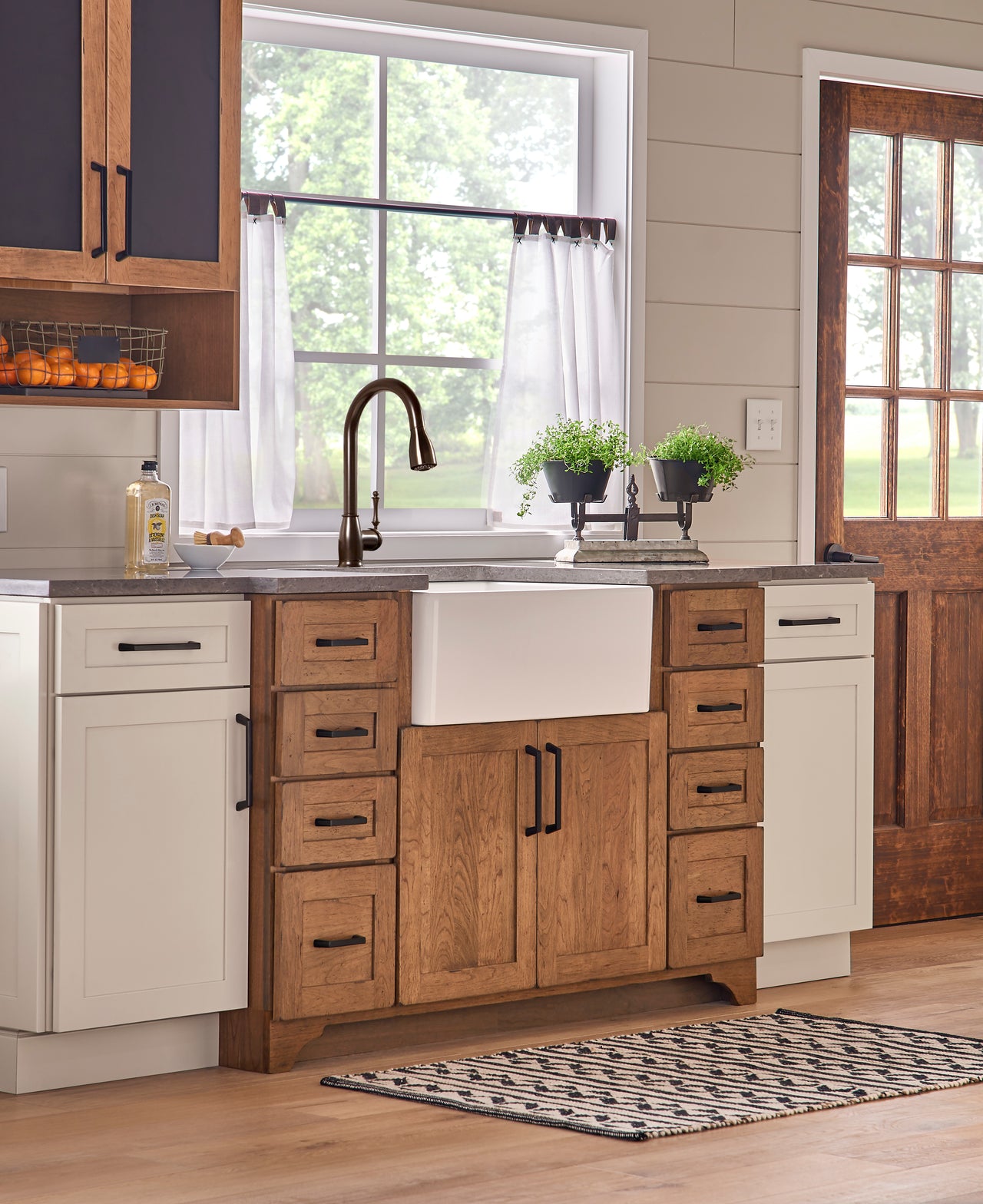 Houzer Platus White Fireclay Apron Front Farmhouse Single Bowl Kitchen Sink with Strainer & Grid