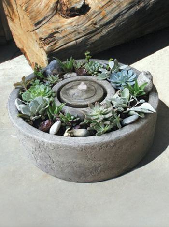 Sanddollar Vera Fountain, Small Fountain Fiore Stone 