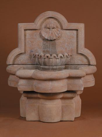 Shell Quatrefoil Wall Fountain, Small Fountain Fiore Stone 