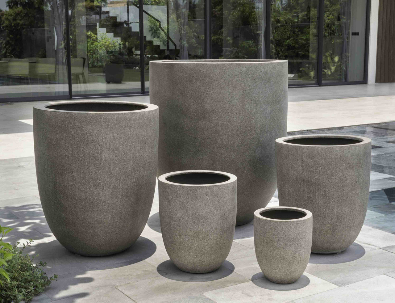 Campania International Fiber Clay Bradford Planter - (S/5) Urn/Planter Campania International Riverstone Lite Extra Large 