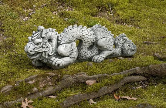 Dragon Small Statuary Statuary Campania International 