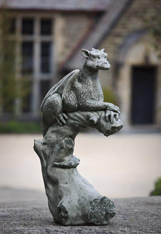 Yolande Statuary Statuary Campania International 