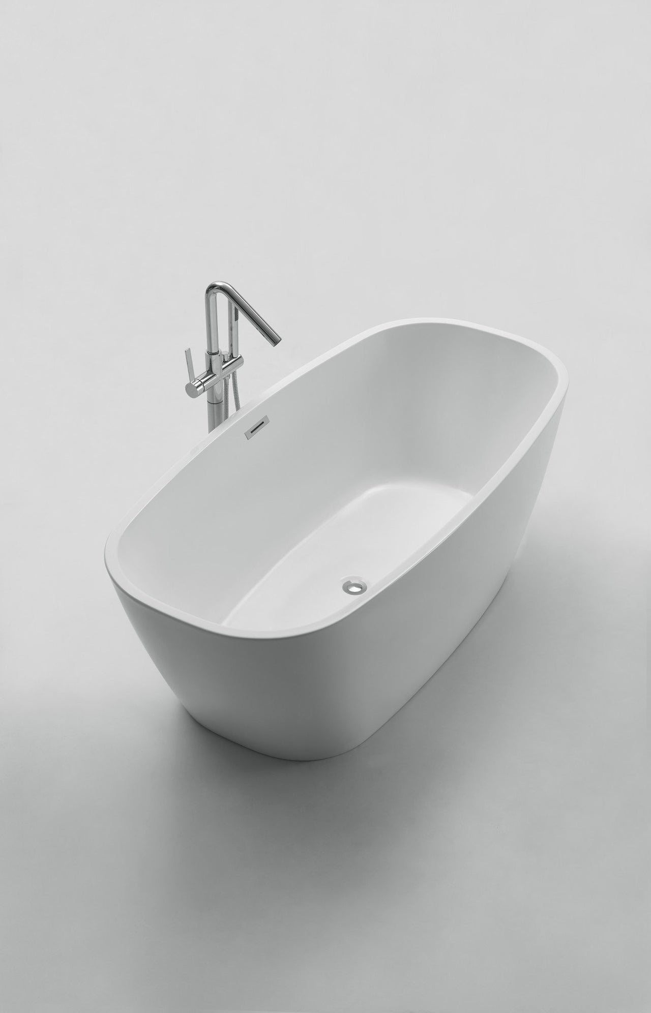 ANZZI Bridge Series 5.58 ft. Freestanding Bathtub in White FreeStanding Bathtub ANZZI 